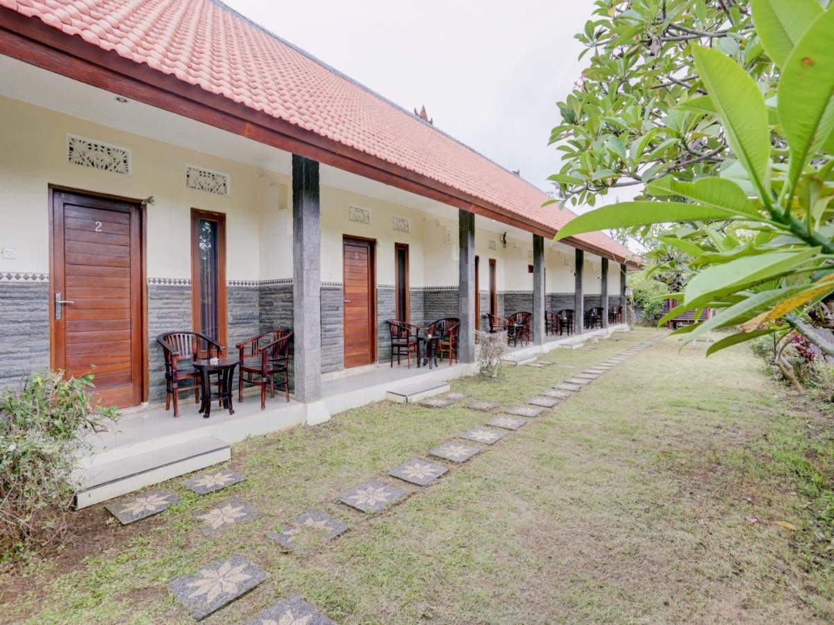 Oyo 90711 Blembong Homestay จิมบาราน ภายนอก รูปภาพ